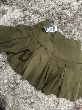 Urban outfitters  Olive Green Pleated Skirt
